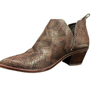 Dolce Vita Sonni Snake Embossed Leather Booties Brown Size 7
